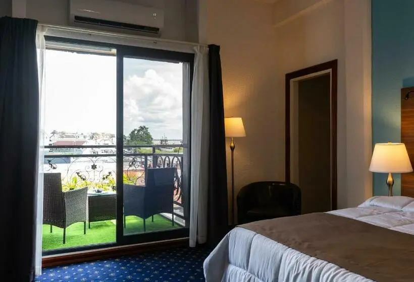اتاق لوکس, Royal Breeze Paramaribo