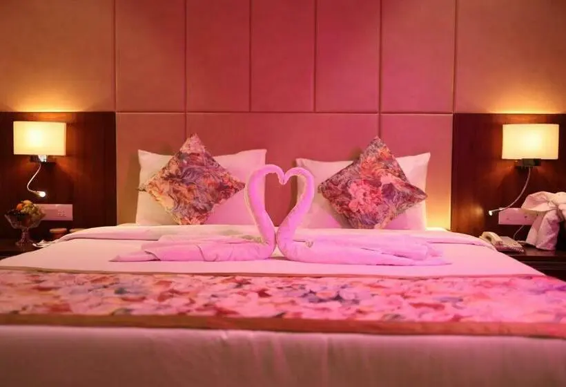 プレミアム４ベッドルーム, Pride Hotel Bhopal