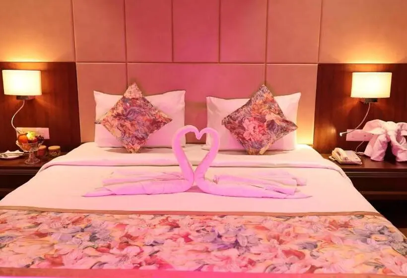 プレミアム４ベッドルーム, Pride Hotel Bhopal