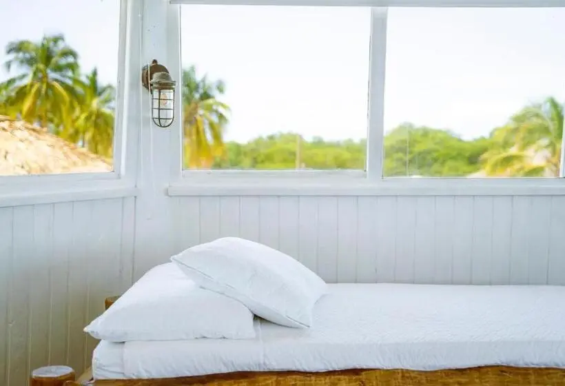 デラックスルーム, Quinta Del Mar Crystal Beach