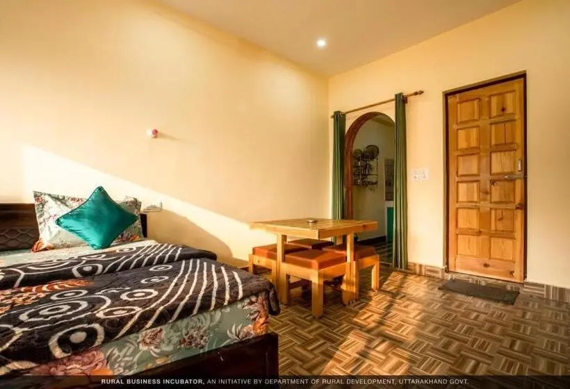 バルコニー付きデラックスルーム, Shivay Home Stay