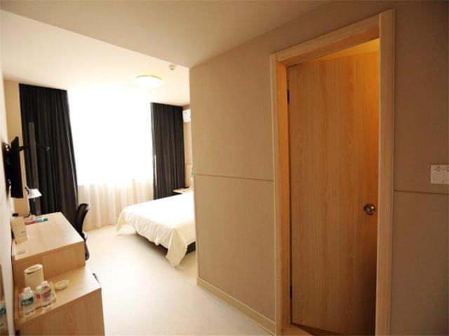 سوییت, Jinjiang Inn Xianju Huancheng North Road