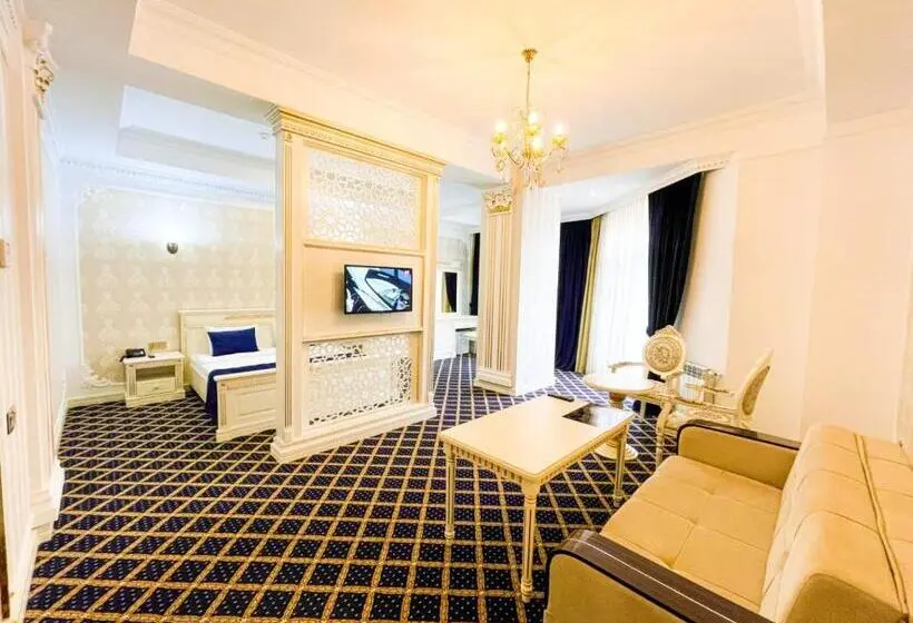 2 Bedroom Suite
