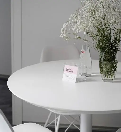 استودیوی لوکس, Numa I Jondo Apartments