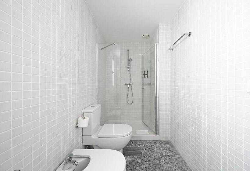 Cameră Duplex, Numa I Jondo Apartments