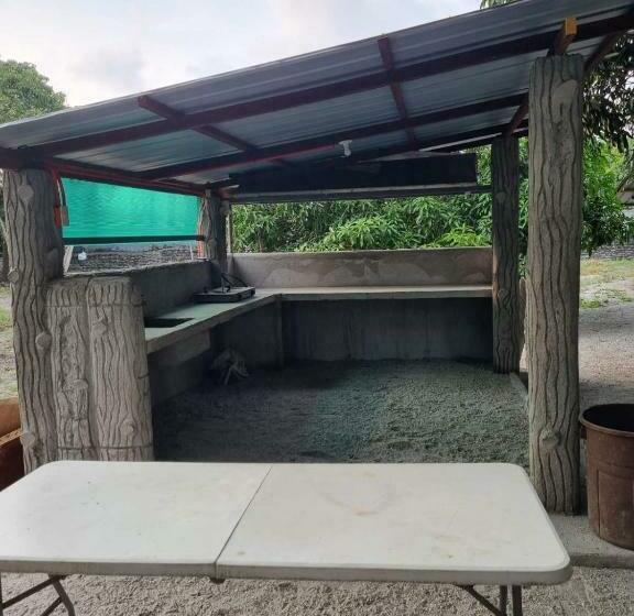 Standard Tent, Aikaterinis