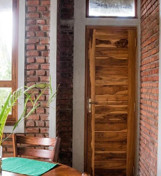 １ベッドルームのデラックスアパートメント, Serene Villa