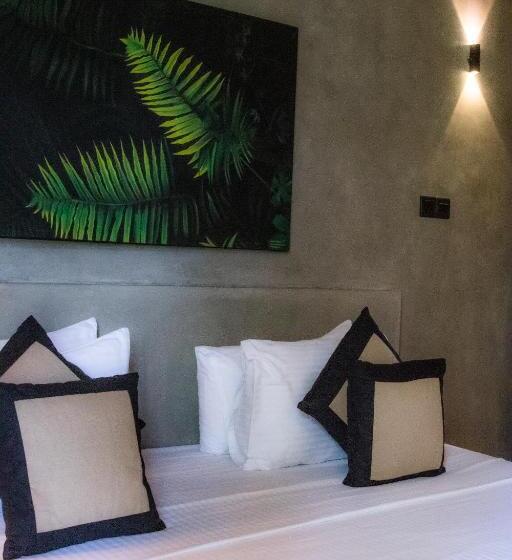 Апартаменты 1 Спальня Нижний Этаж, Serene Villa