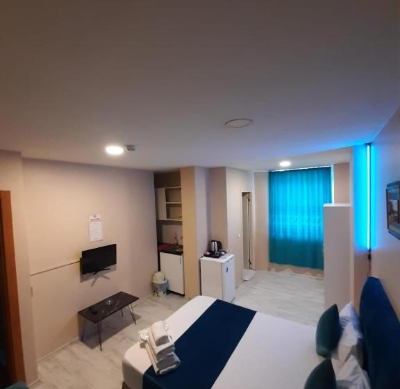 スタンダードルーム, 216 Turkuaz Suit