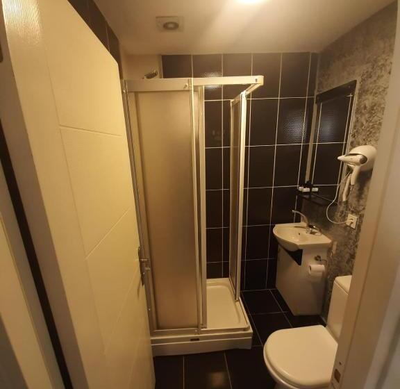 エコノミールーム, 216 Turkuaz Suit