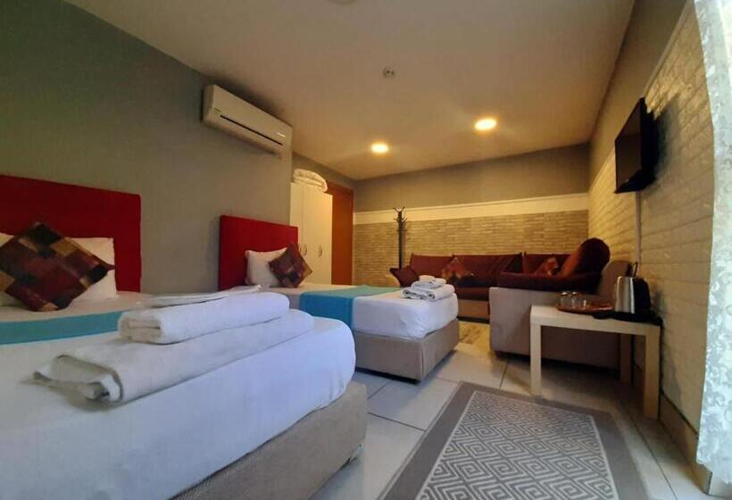 エコノミールーム, 216 Turkuaz Suit