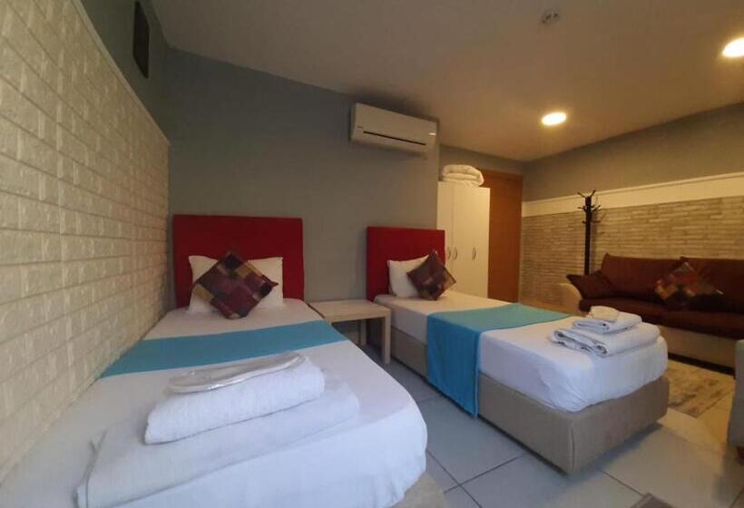 エコノミールーム, 216 Turkuaz Suit