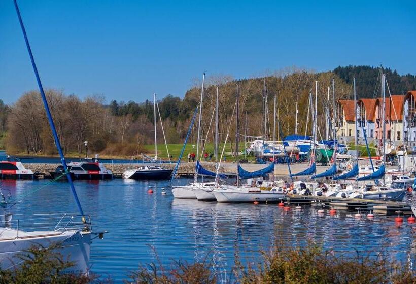 سوییت جونیور, Suites Florence