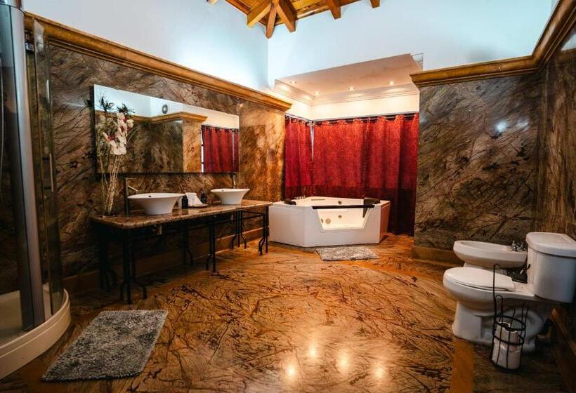 Семейный Номер, Indian Palace Hotel Boutique Spa & Restaurante