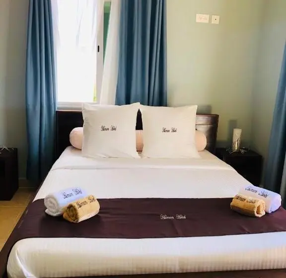 اتاق اکونومی, Human Hotel Ivato