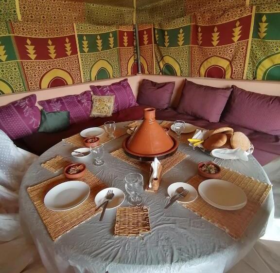 استودیو استاندارد با چشم‌انداز استخر, Villa Darga Rouge