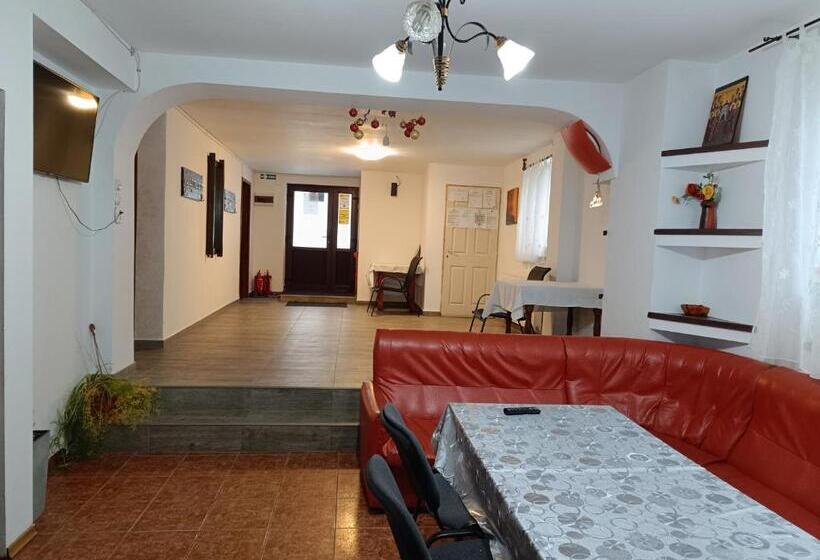 וילה בת חדר שינה 1, Pensiunea Tania