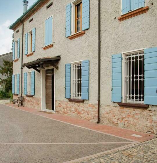 Дом 2 Спальни, B&b Antica Cascina