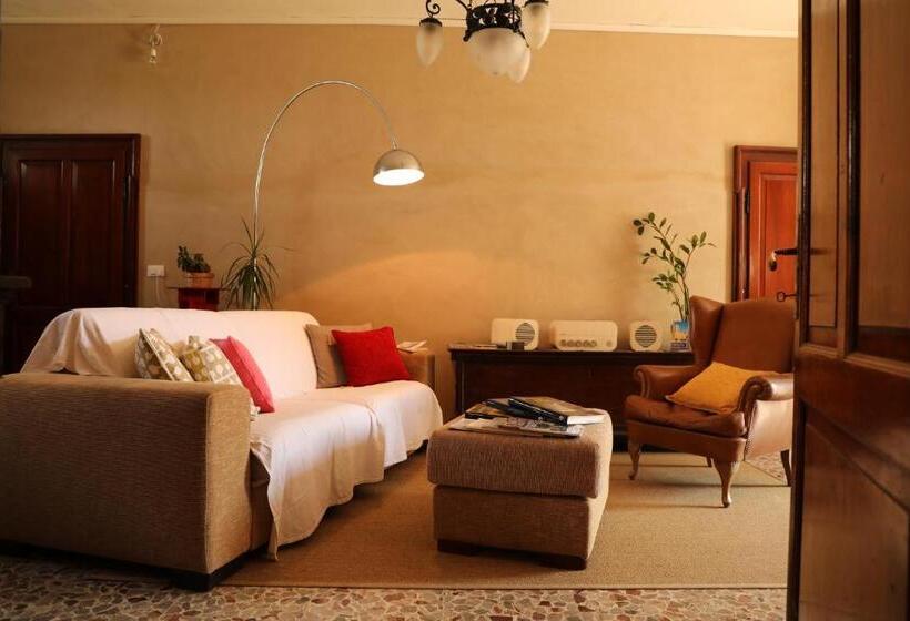 غرفة قياسية مطلّة علي الحديقة, B&b Antica Cascina