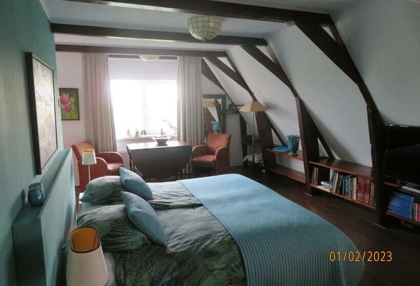 סטודיו סטנדרטי נוף לגינה, Het Burgemeestershuis