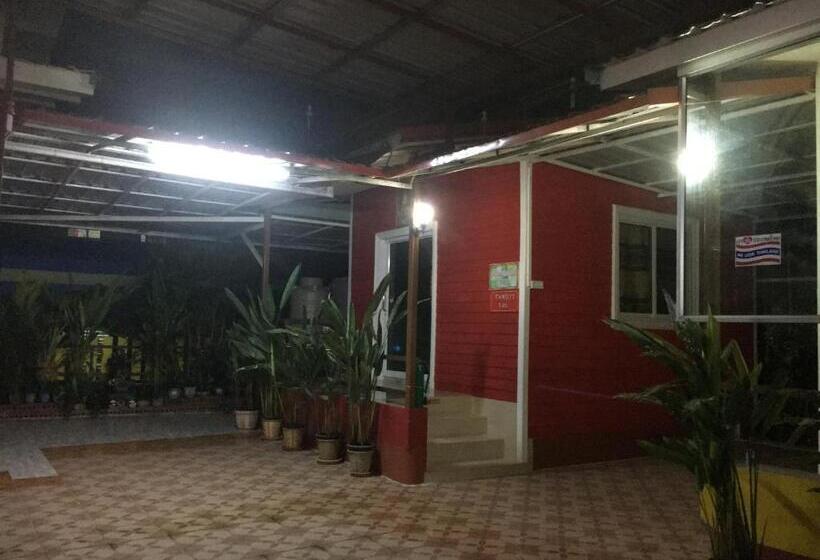 Номер Стандарт Трехместный, บุญจินดา รีสอร์ท