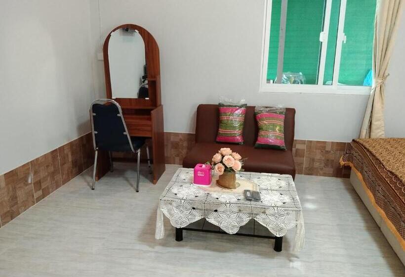 Четырехместный Номер Стандарт, บุญจินดา รีสอร์ท