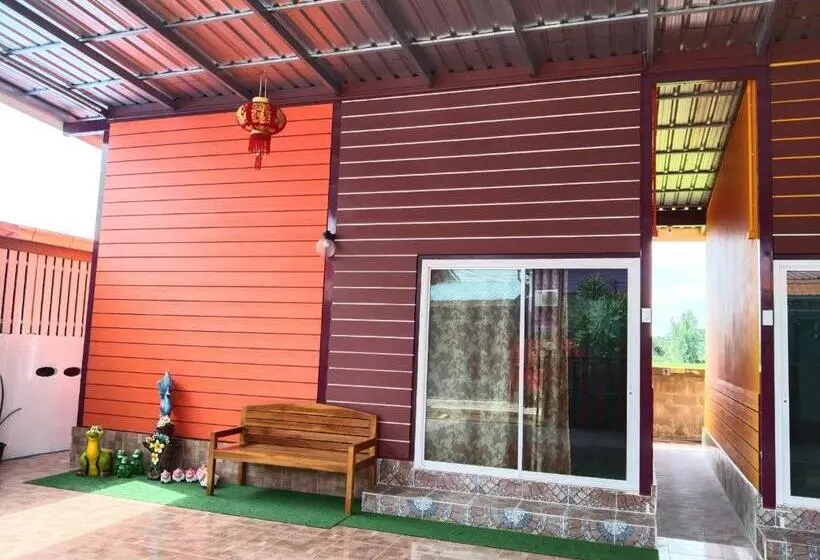 スタンダード4人部屋, บุญจินดา รีสอร์ท