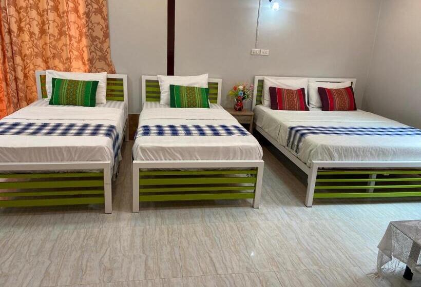 Четырехместный Номер Стандарт, บุญจินดา รีสอร์ท