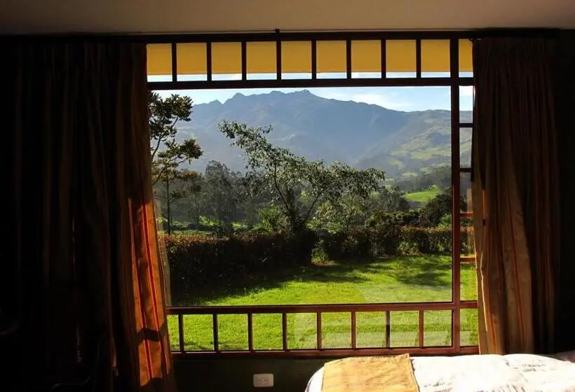 スイート, Hacienda La Alegria