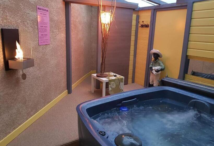 Номер Стандарт, Le Domaine De Charline De 1 à 35 Personnes