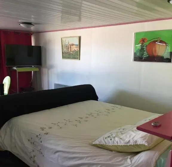 スタンダードスタジオ, Le Domaine De Charline De 1 à 35 Personnes