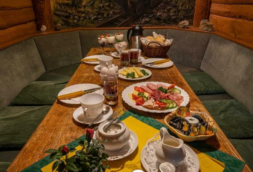 スタンダードトリプルルーム, Pension Und Gaststätte Zur Knappenschänke