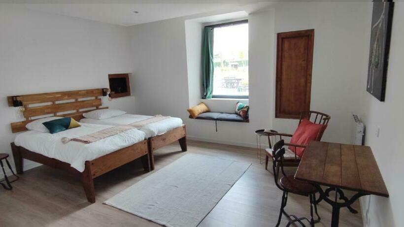 Номер Стандарт, Chambres D Hotes Mandachaina