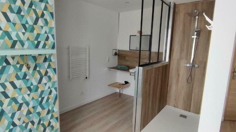 غرفة قياسية, Chambres D Hotes Mandachaina