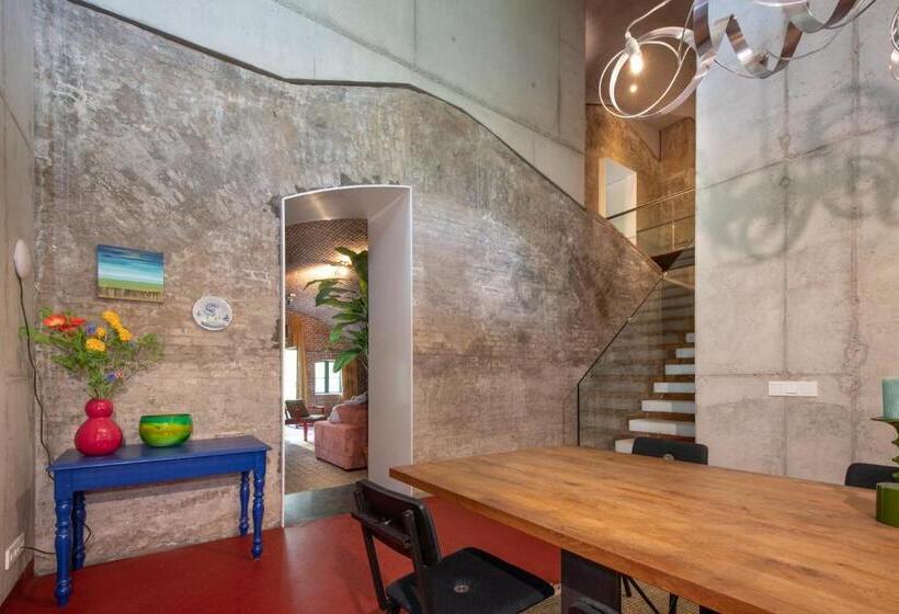 テラス付スイート, Fort Vurig