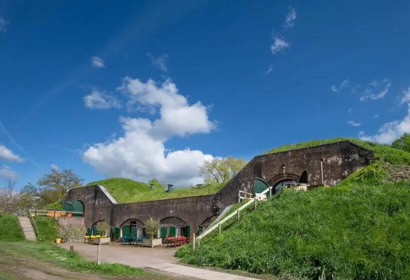 テラス付きスタンダードワンルーム, Fort Vurig