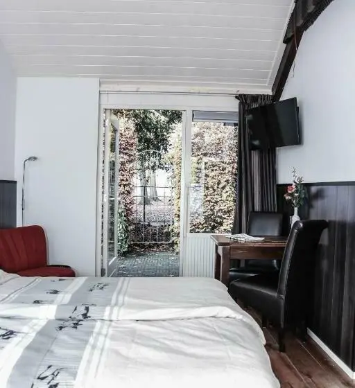 Deluxe-huone, T Welink