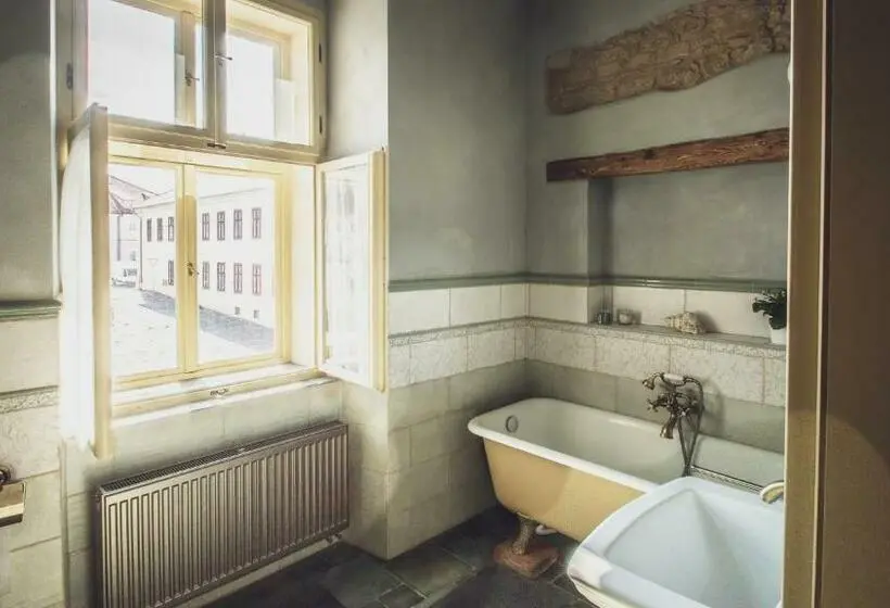 デラックススイート, Apartmány č.p. 9