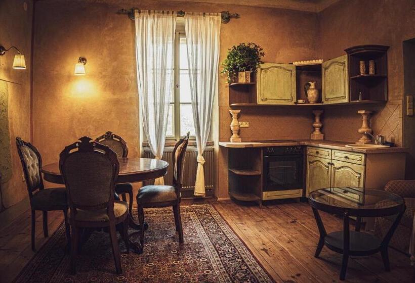 Люкс Повышенной Комфортности, Apartmány č.p. 9