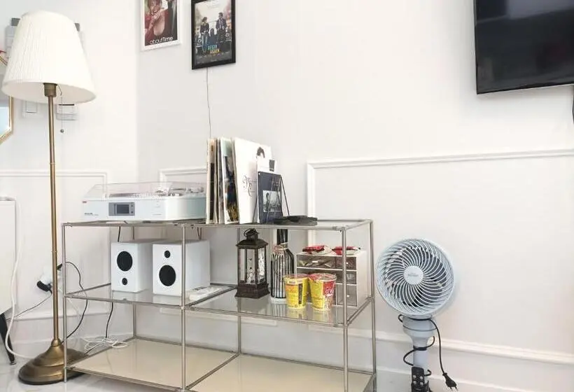 اتاق استاندارد, Blooming Guest House