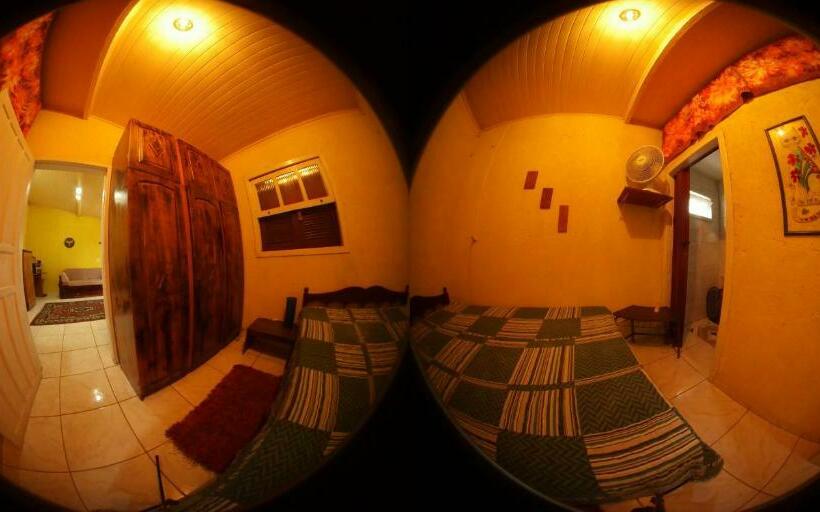 Escritório Estándar, Hibisco Rosa Aluguéis