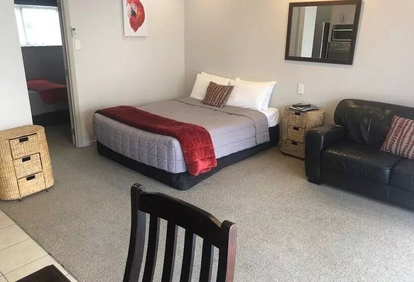 スイート, Absolute Lakeview Motel