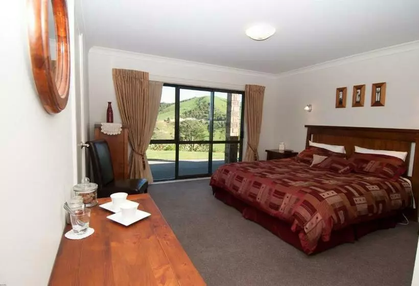 اتاق لوکس با چشم‌انداز دریا, Ohuka Place Homestay