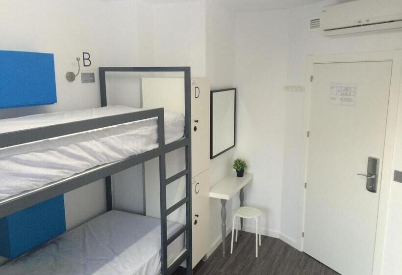 تختخواب در اتاق مشترک, Chameleon Youth Hostel Alicante