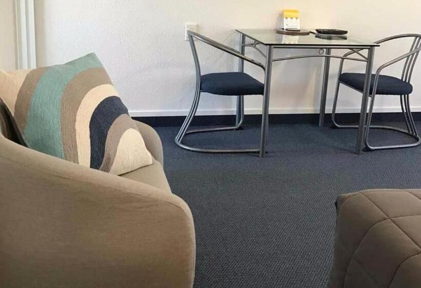 إستوديو ديلوكس, Edelweiss Motel