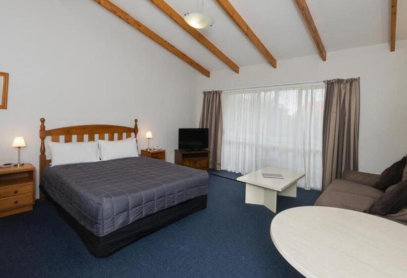 إستوديو قياسى, Edelweiss Motel