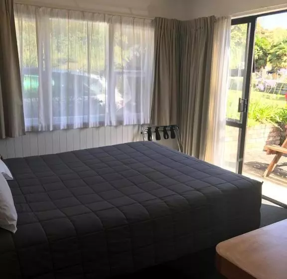１ベッドルームアパートメント, Edelweiss Motel
