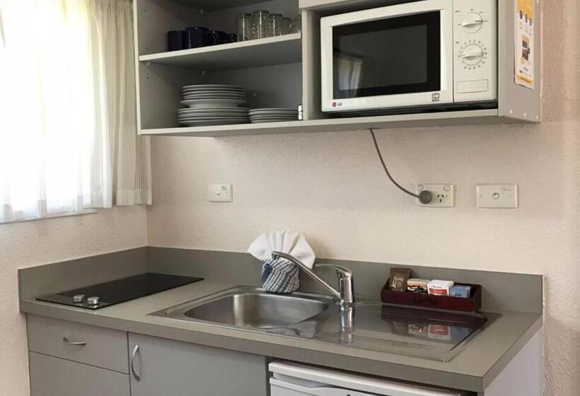 Апартаменты 1 Спальня, Edelweiss Motel