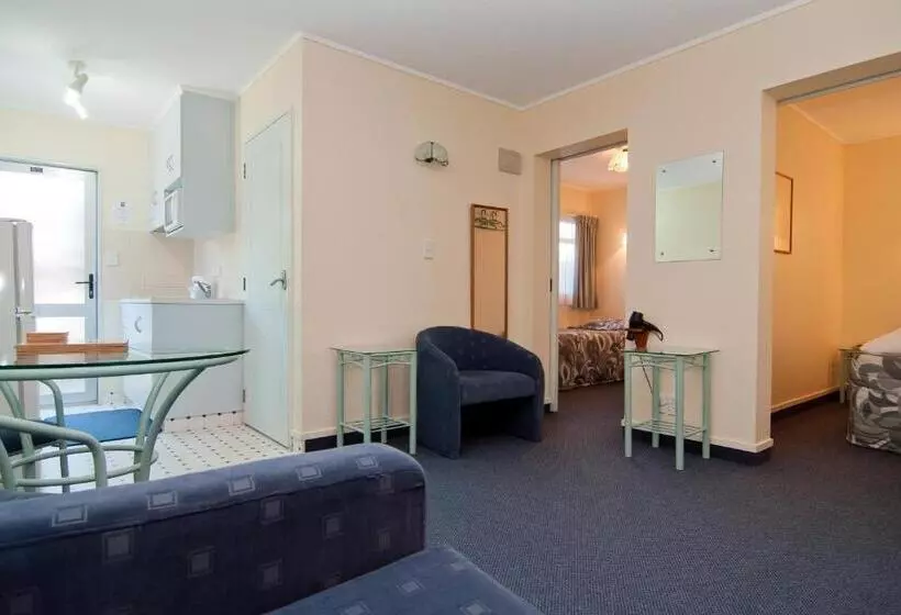 ２ベッドルームアパートメント, Edelweiss Motel