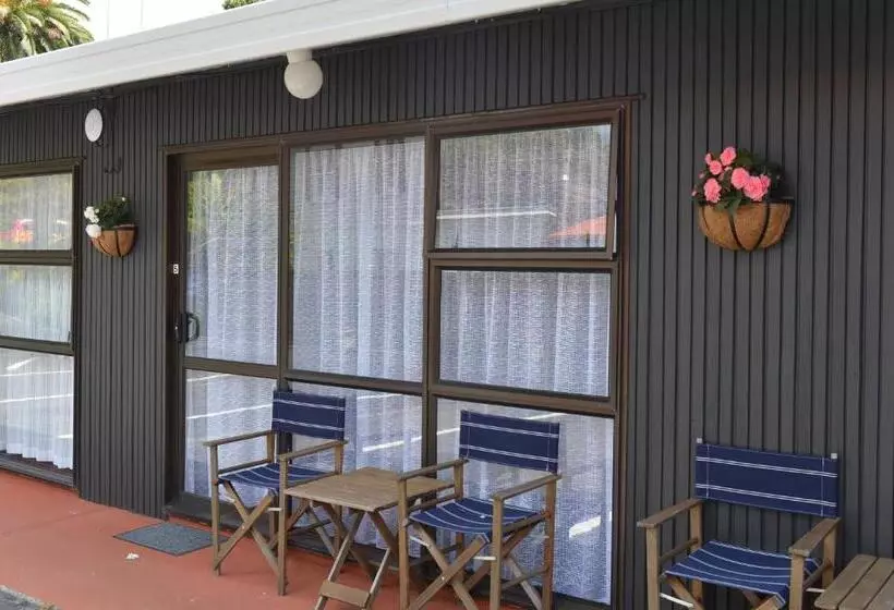 １ベッドルームアパートメント, Edelweiss Motel
